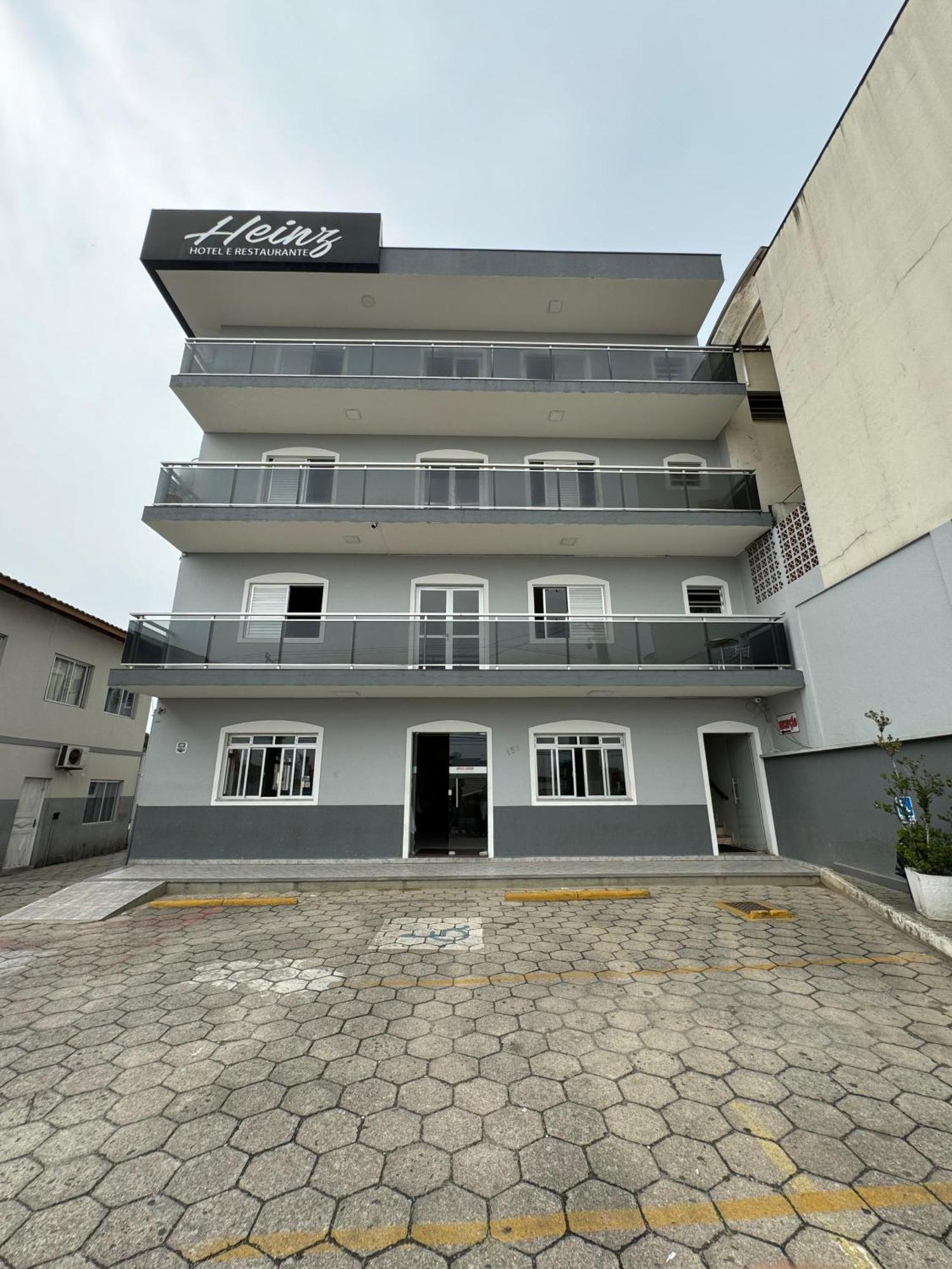 Heinz 酒店 Palhoça